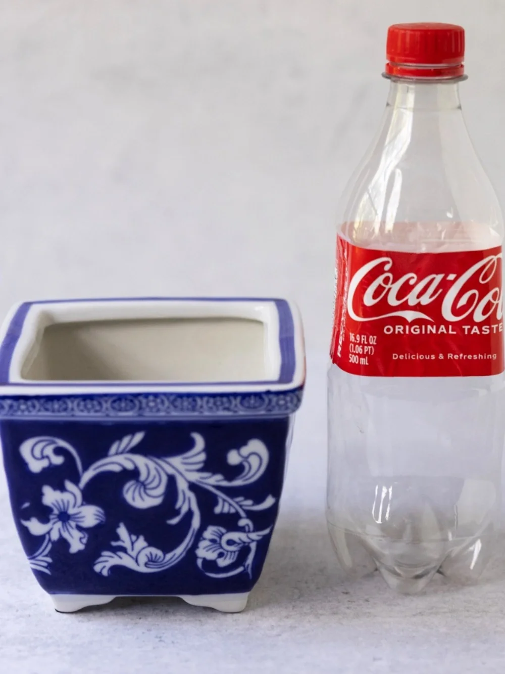 Blue white vintage square Asian chinoiserie ceramic planter 4.75